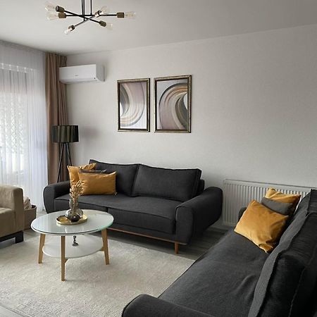 Apartment Prizreni-Free Private Parking Exteriér fotografie